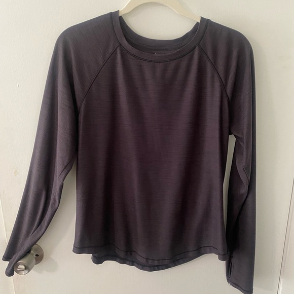 Old Navy Tops - Old Navy Women’s Dark Gray Long Sleeve Active Tee